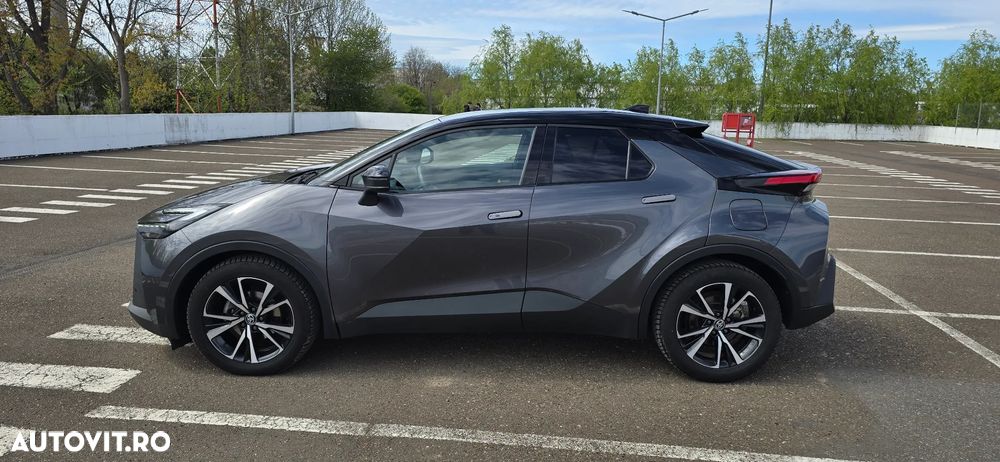 Toyota C-HR 1.8 Hybrid Team Deutschland - 33