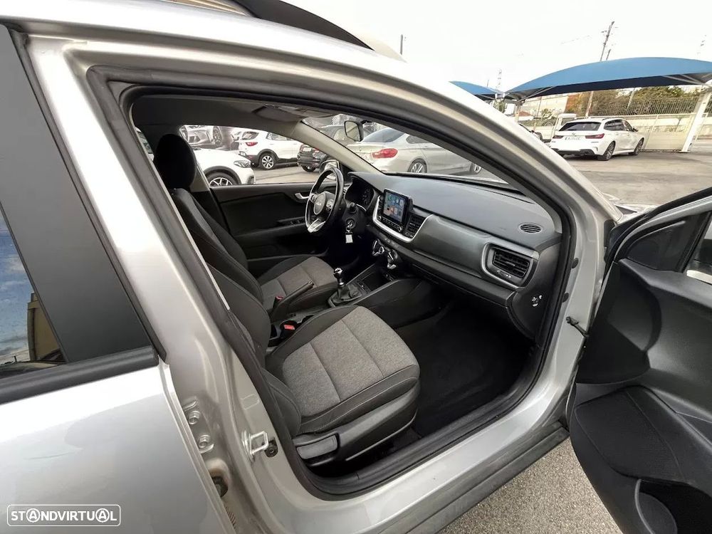 Kia Stonic 1.2 Dynamic - 26