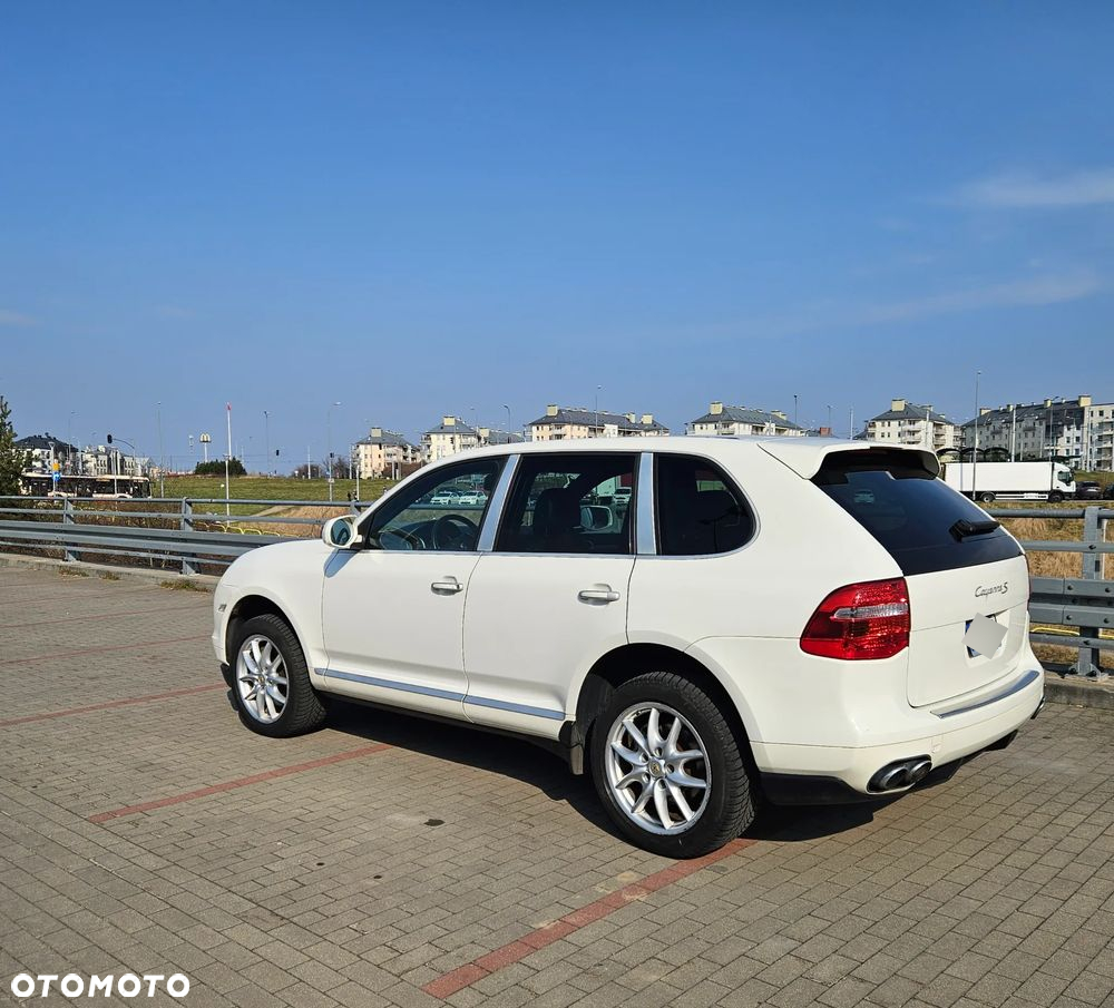 Porsche Cayenne S Tiptronic - 4