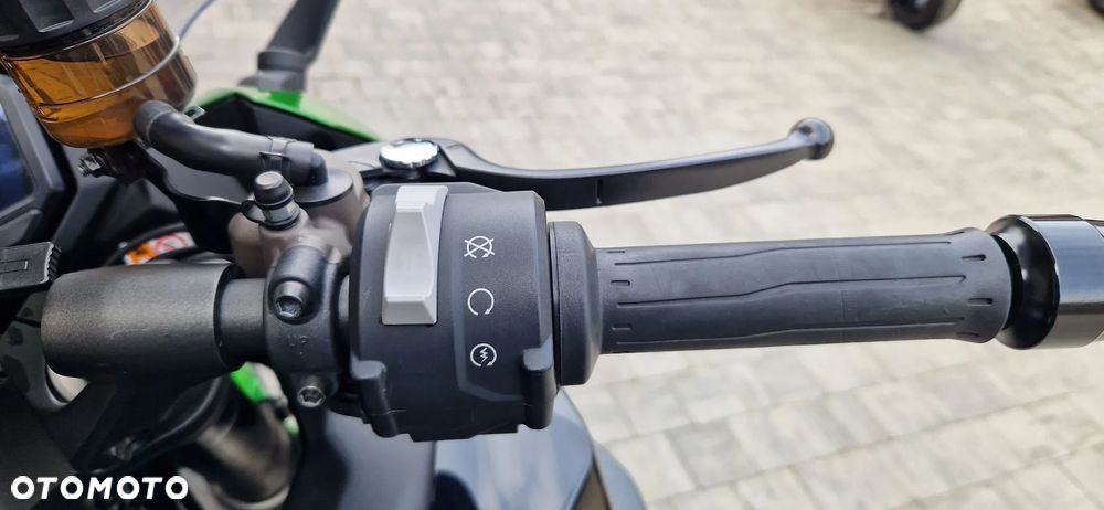 Kawasaki Ninja 1000 SX - 10