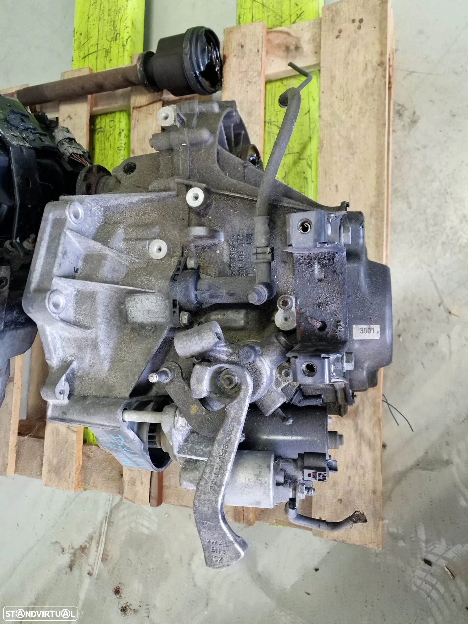 Caixa de 5 velocidades VW POLO 1.2 TFSI 2013 ref LGQ - 5