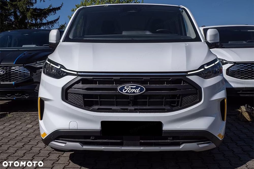 Ford Transit Custom 320 L2H1 Trail 2.0 150KM - 3