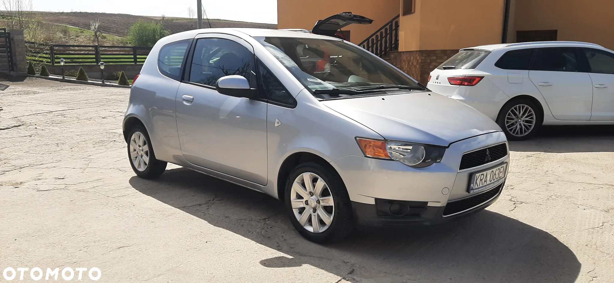 Mitsubishi Colt - 2