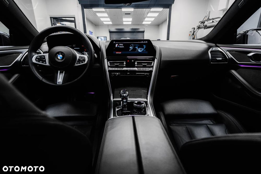 BMW Seria 8 M850i xDrive - 16