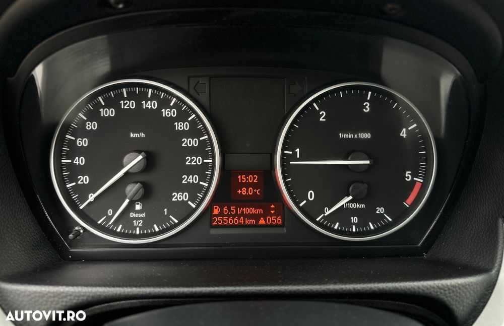 BMW Seria 3 318d DPF Edition Sport - 12