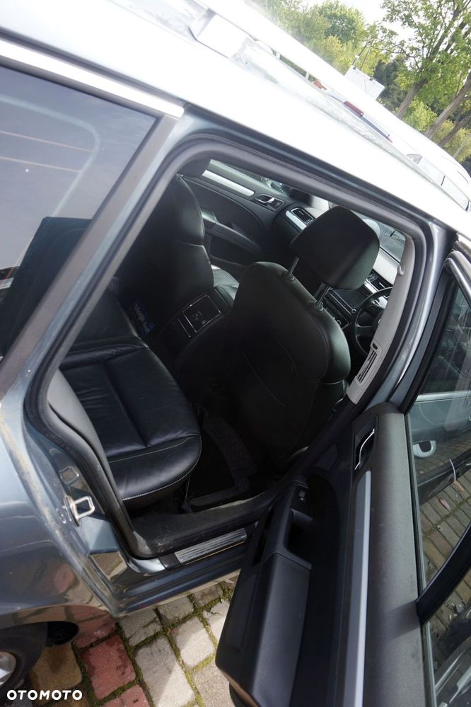 SKODA SUPERB II 3T KOMBI 2012 LF8L 2.0 TDI CFGB 170KM NLN SREBRNY na części - 17