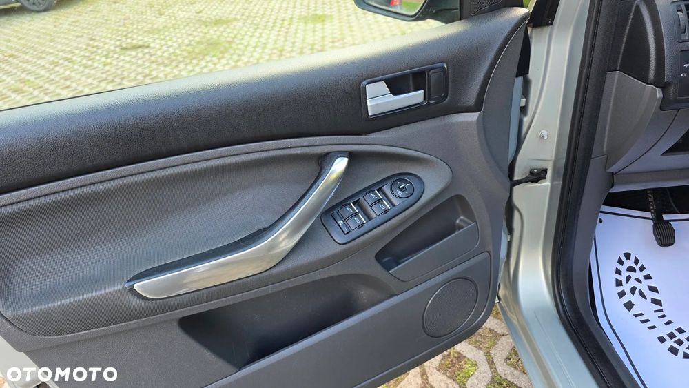 Ford C-MAX - 15