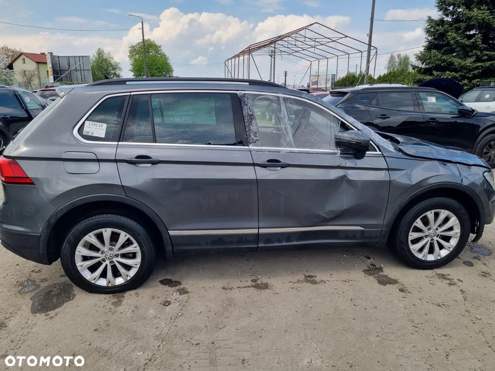 Volkswagen Tiguan - 6