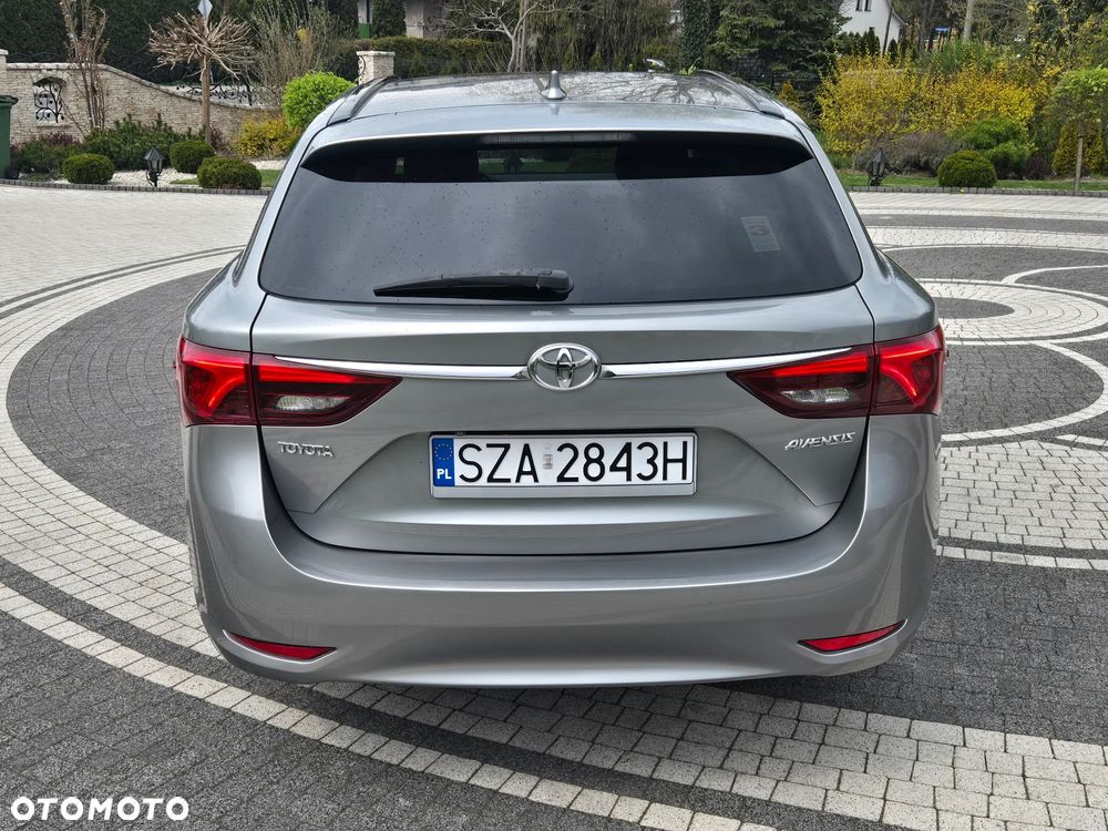 Toyota Avensis 2.0 D-4D Premium - 6