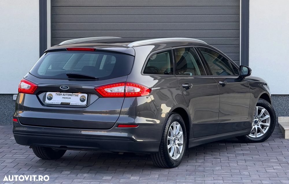 Ford Mondeo 2.0 TDCi Powershift Business - 6