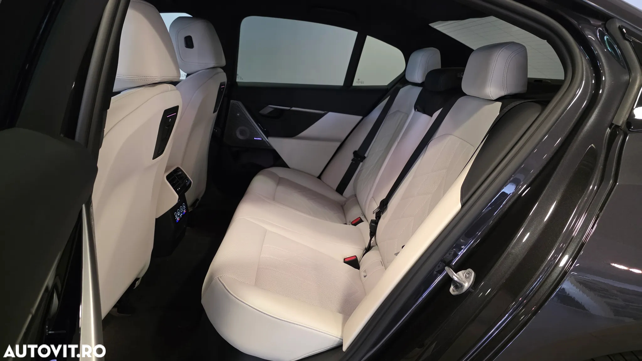 BMW i5 eDrive40 - 9