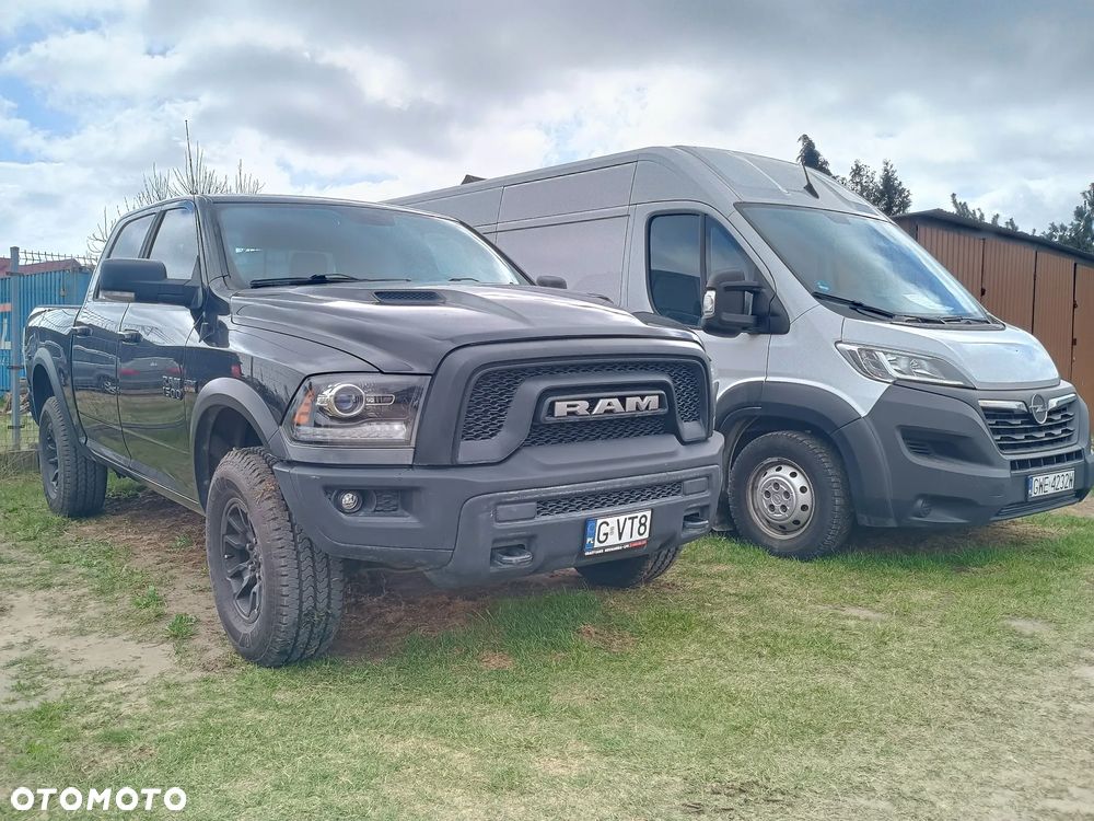 Dodge RAM - 12