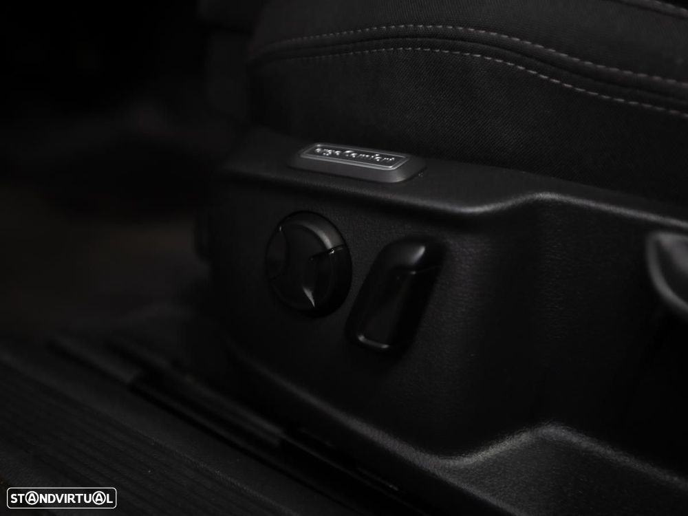 VW Passat Variant 1.6 TDI Confortline - 14