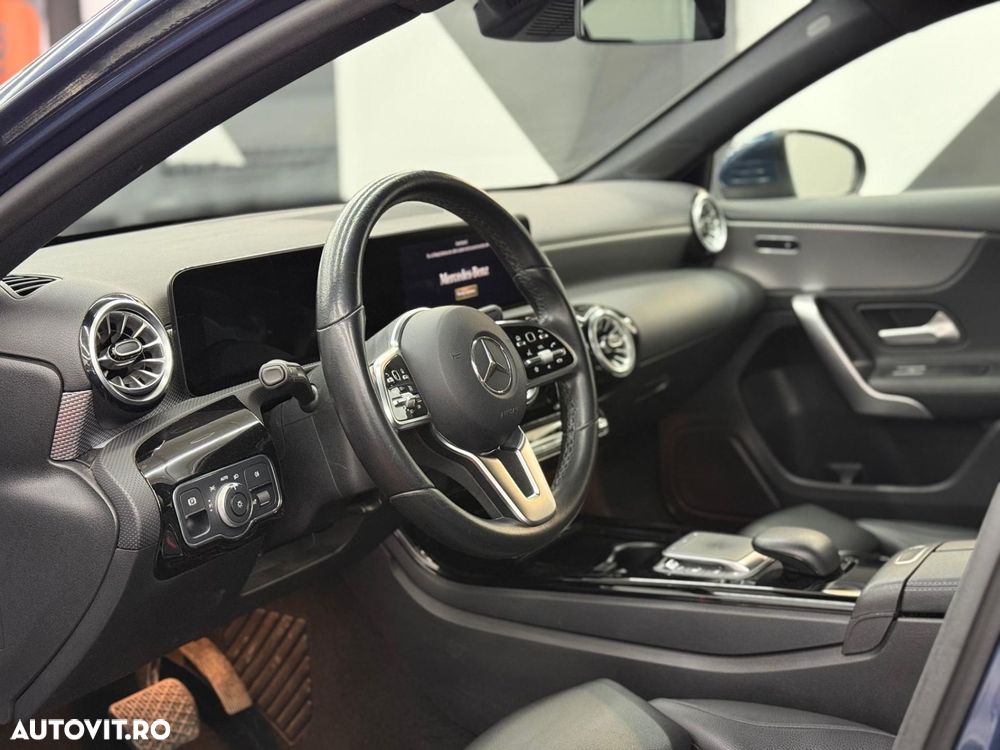 Mercedes-Benz A 250 e Sedan 8G-DCT Lim. Special Edition - 9