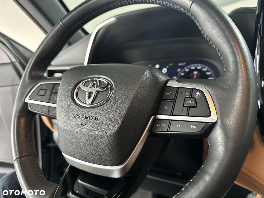 Toyota Highlander 2.5 Hybrid Executive Style - 24