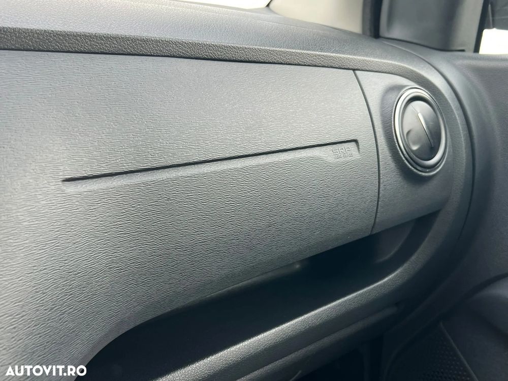 Dacia Lodgy 1.5 dCi 90 CP Stepway - 25