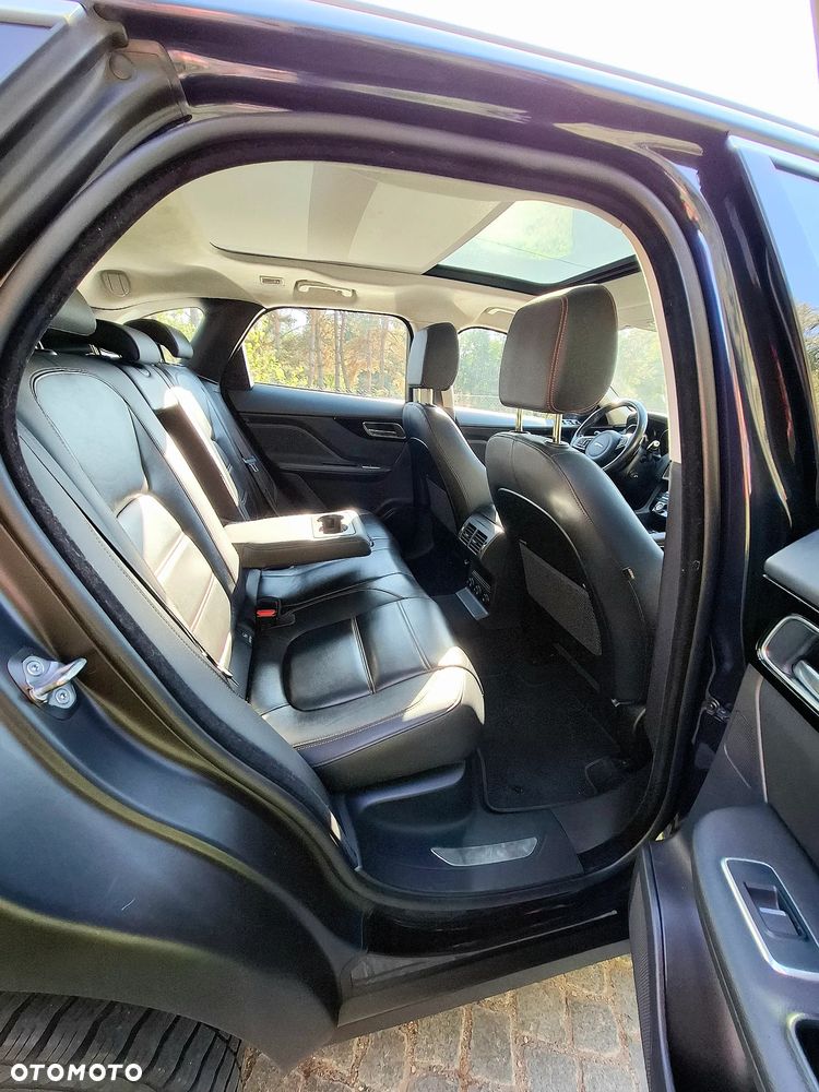 Jaguar F-Pace 20d AWD Prestige - 20