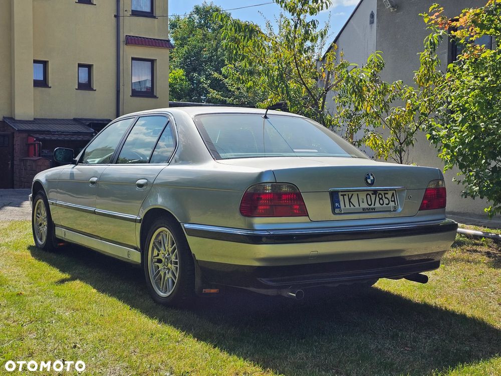 BMW Seria 7 - 3