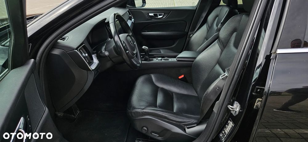 Volvo V60 D3 Summum - 6