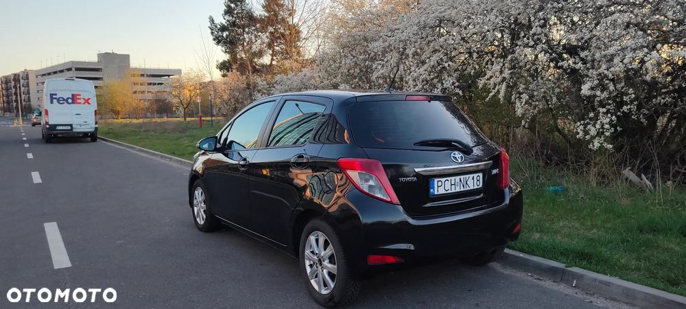 Toyota Yaris 1.4 D-4D Prestige - 4