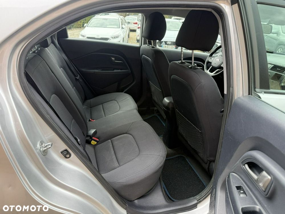 Kia Rio 1.2 Edition 7 - 21