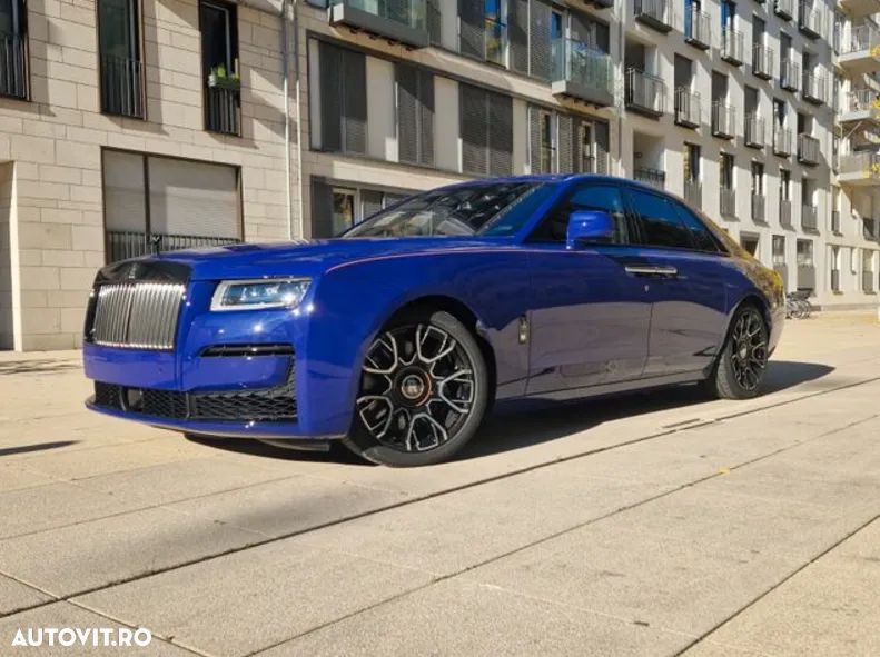 Rolls-Royce Ghost - 1