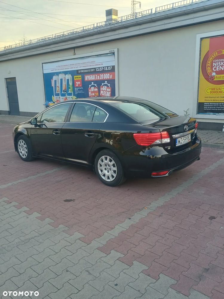 Toyota Avensis - 4