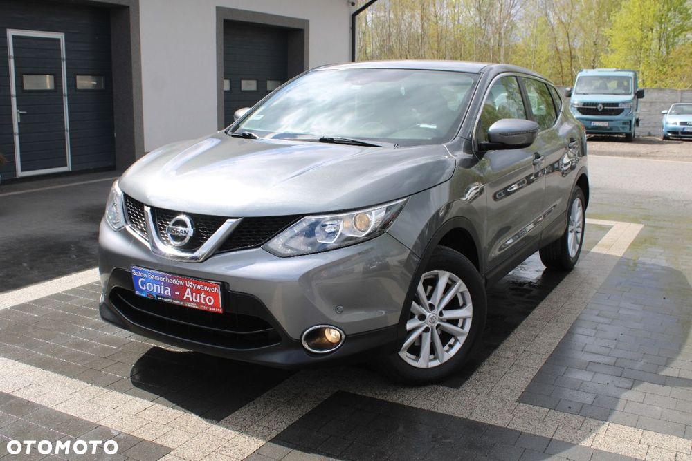 Nissan Qashqai - 1