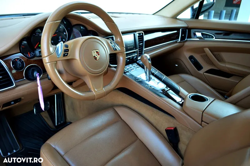 Porsche Panamera 3.0TD Tiptronic - 12