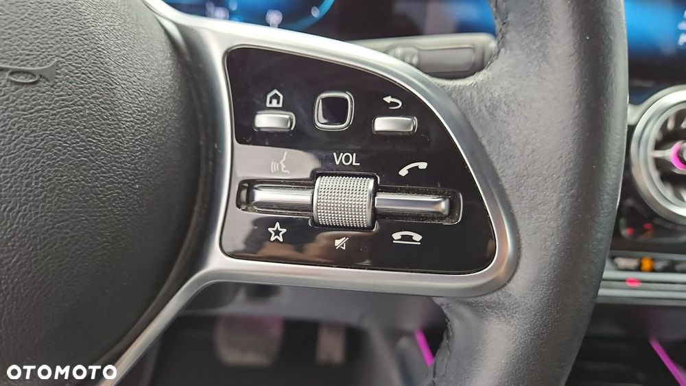 Mercedes-Benz EQA 300 66.5kWh 4-Matic Progressive - 16