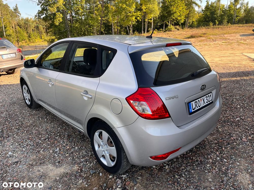 Kia Ceed 1.4 Comfort + - 11