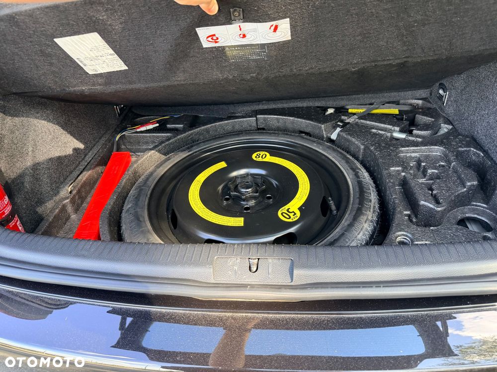 Volkswagen Golf R32 - 22