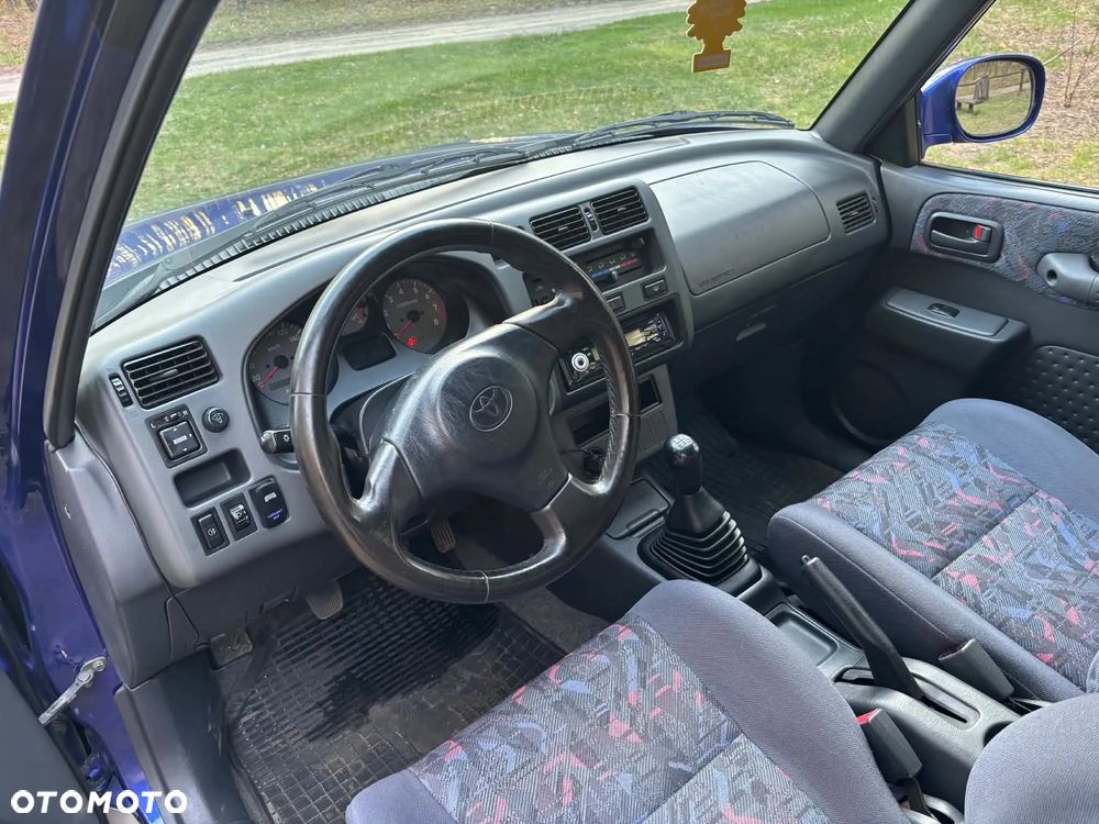 Toyota RAV4 2.0 - 2