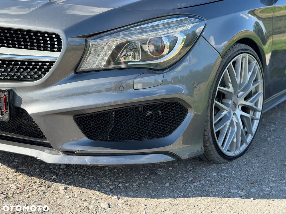 Mercedes-Benz CLA 180 7G-DCT AMG Line - 25