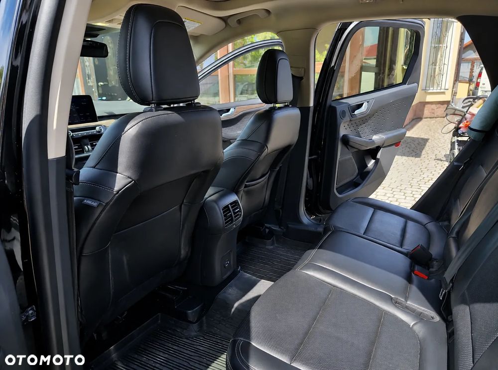 Ford Escape 2.0 EcoBoost AWD Titanium - 22