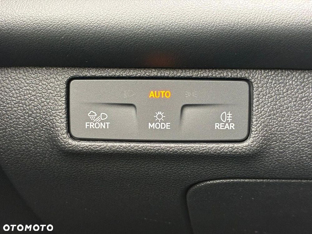 Volkswagen T-Roc - 21