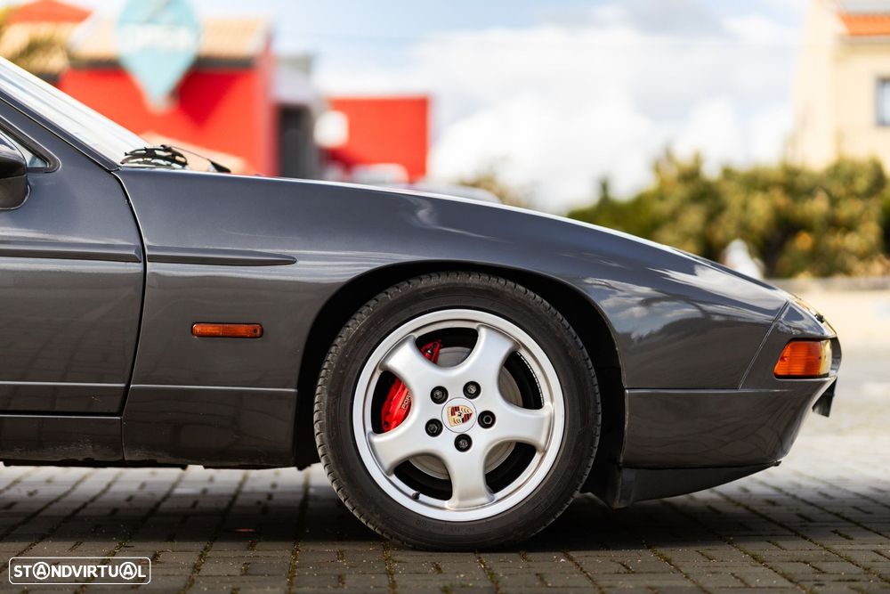Porsche 928 S4 - 9