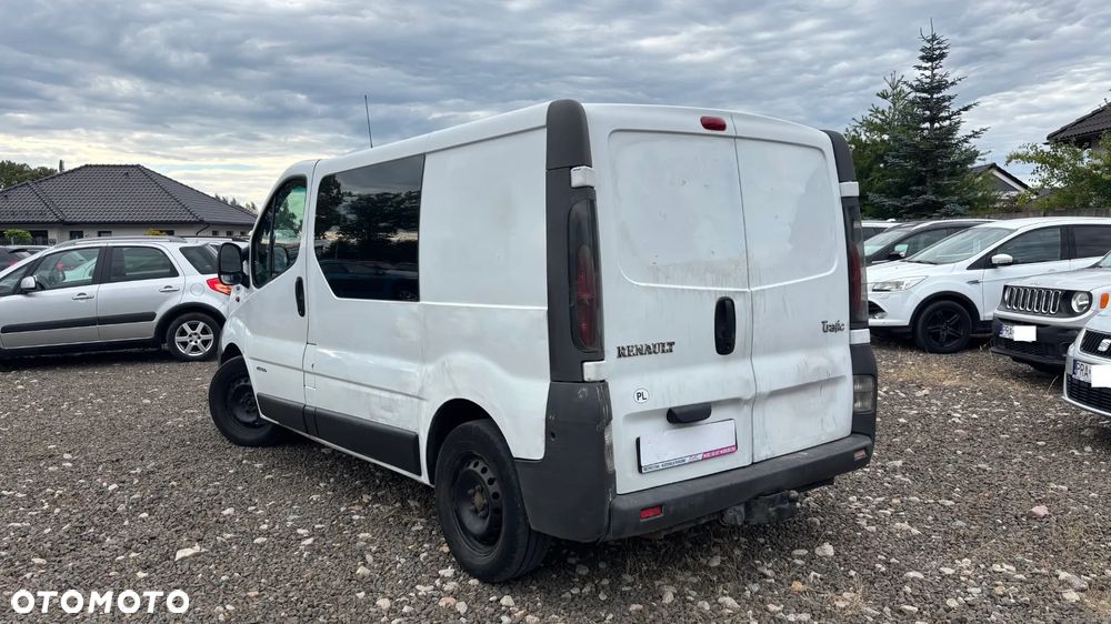 Renault TRAFIC - 11