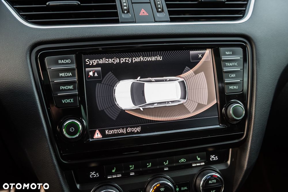 Skoda Octavia 2.0 TDI DSG RS - 13