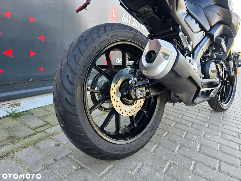Yamaha MT - 19