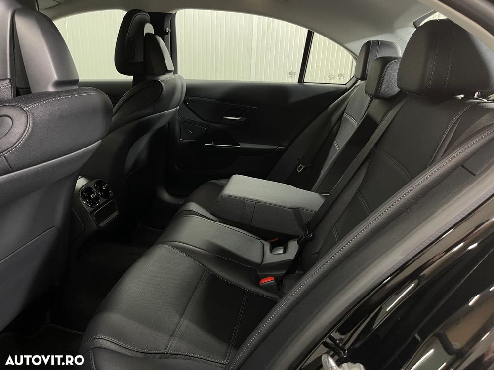 Mercedes-Benz C 300 e 9G-TRONIC - 12