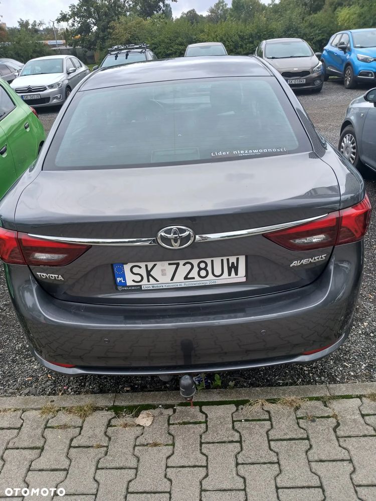 Toyota Avensis - 4