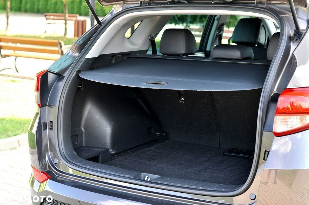 Hyundai Tucson blue 1.7 CRDi 2WD Advantage - 17