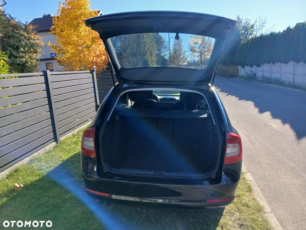 Skoda Octavia 1.8 TSI Ambiente - 9