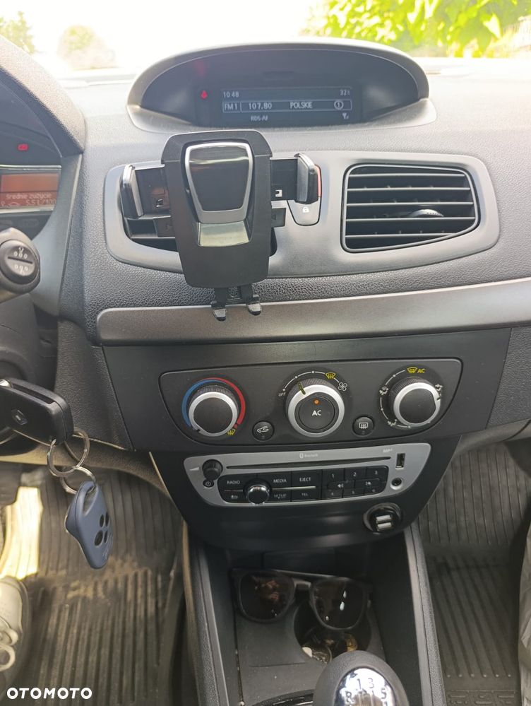 Renault Fluence 1.5 dCi Life EU6 - 14