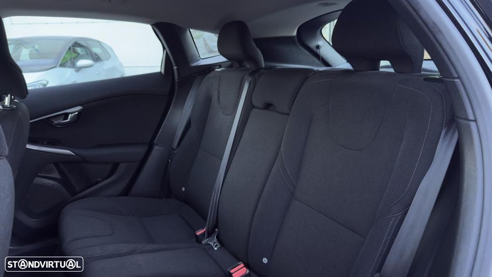 Volvo V40 - 8