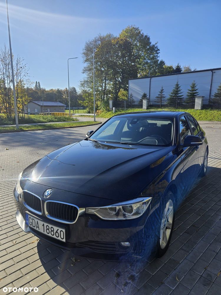 BMW Seria 3 318d - 2