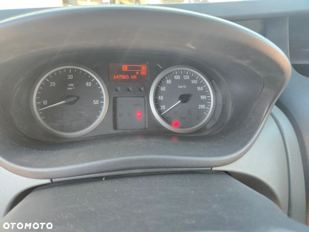 Opel VIVARO - 17