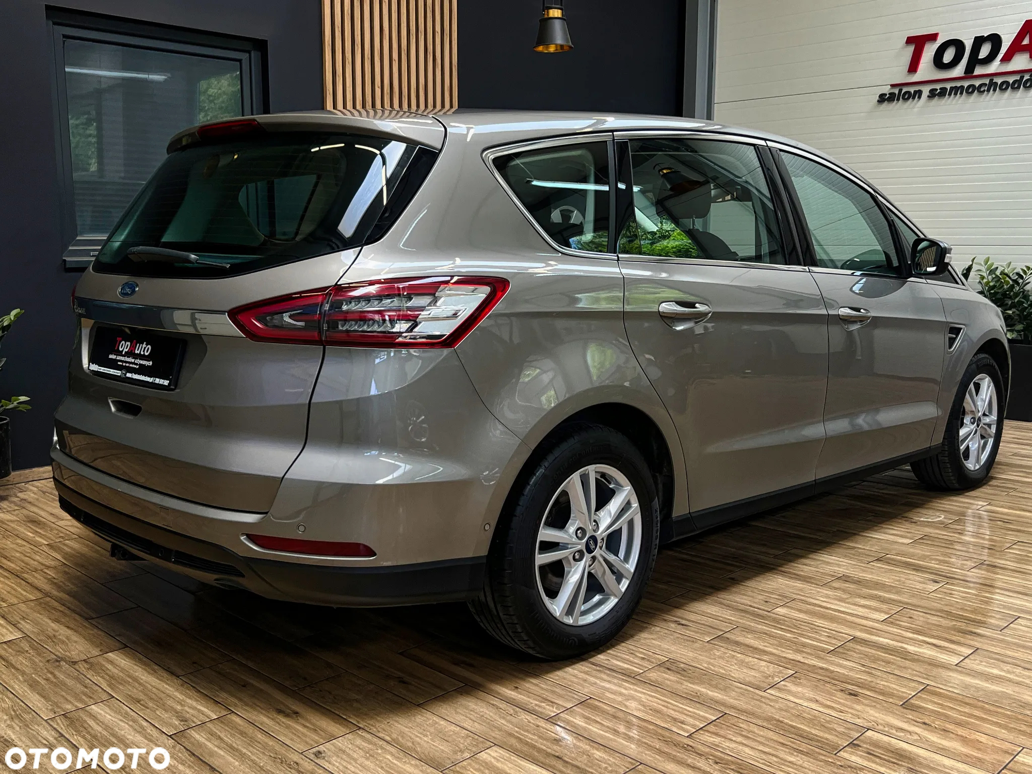 Ford S-Max - 7