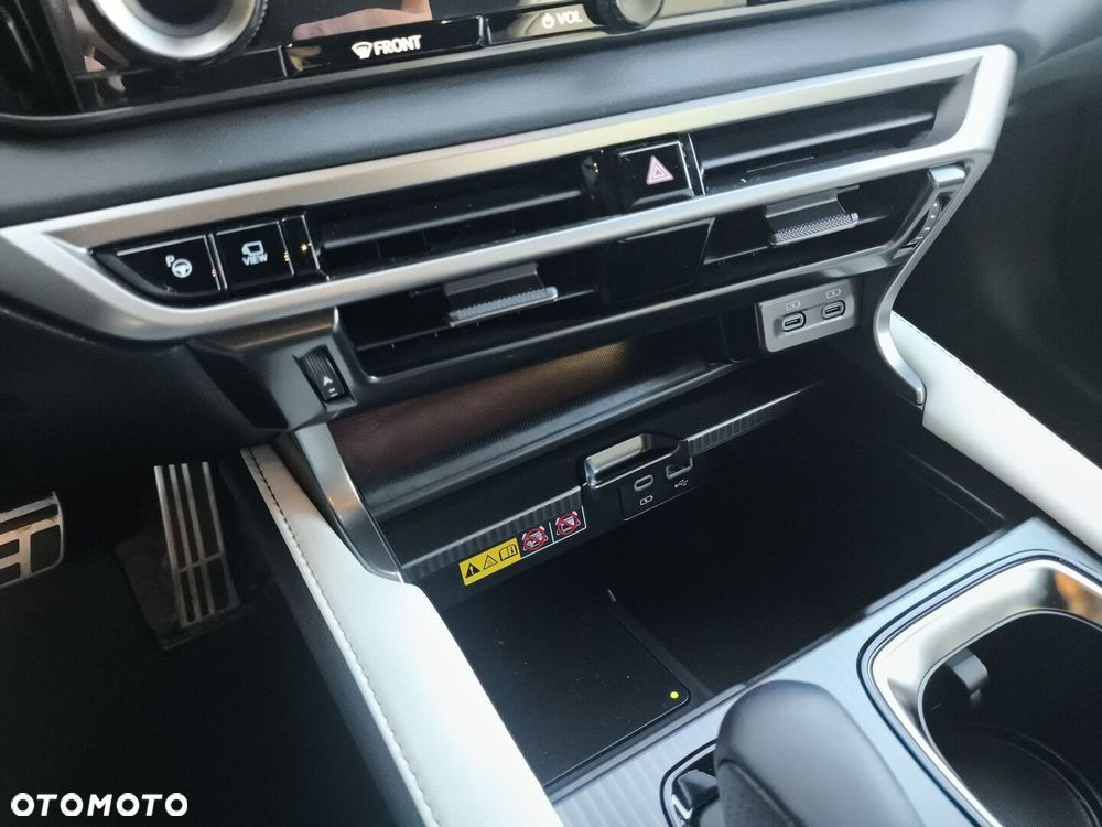 Lexus RX - 24